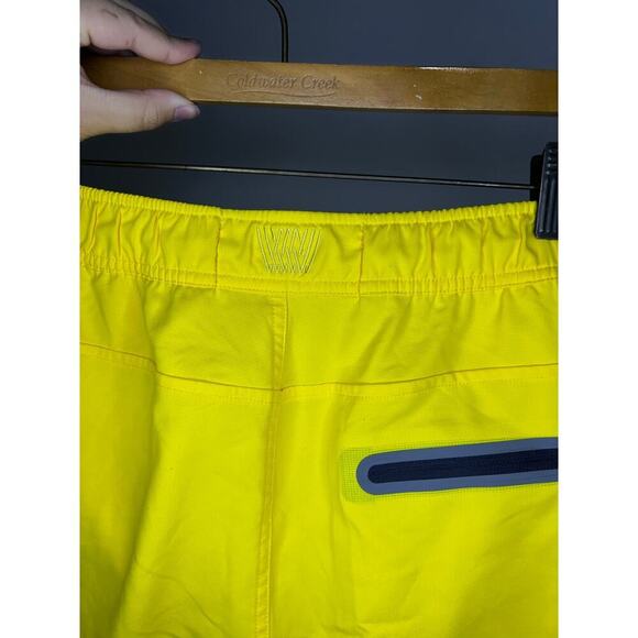 Mack Weldon Swim Trunks Mens Medium Shorts Yellow Lined Pool Beach Vacation - Picture 4 of 6
